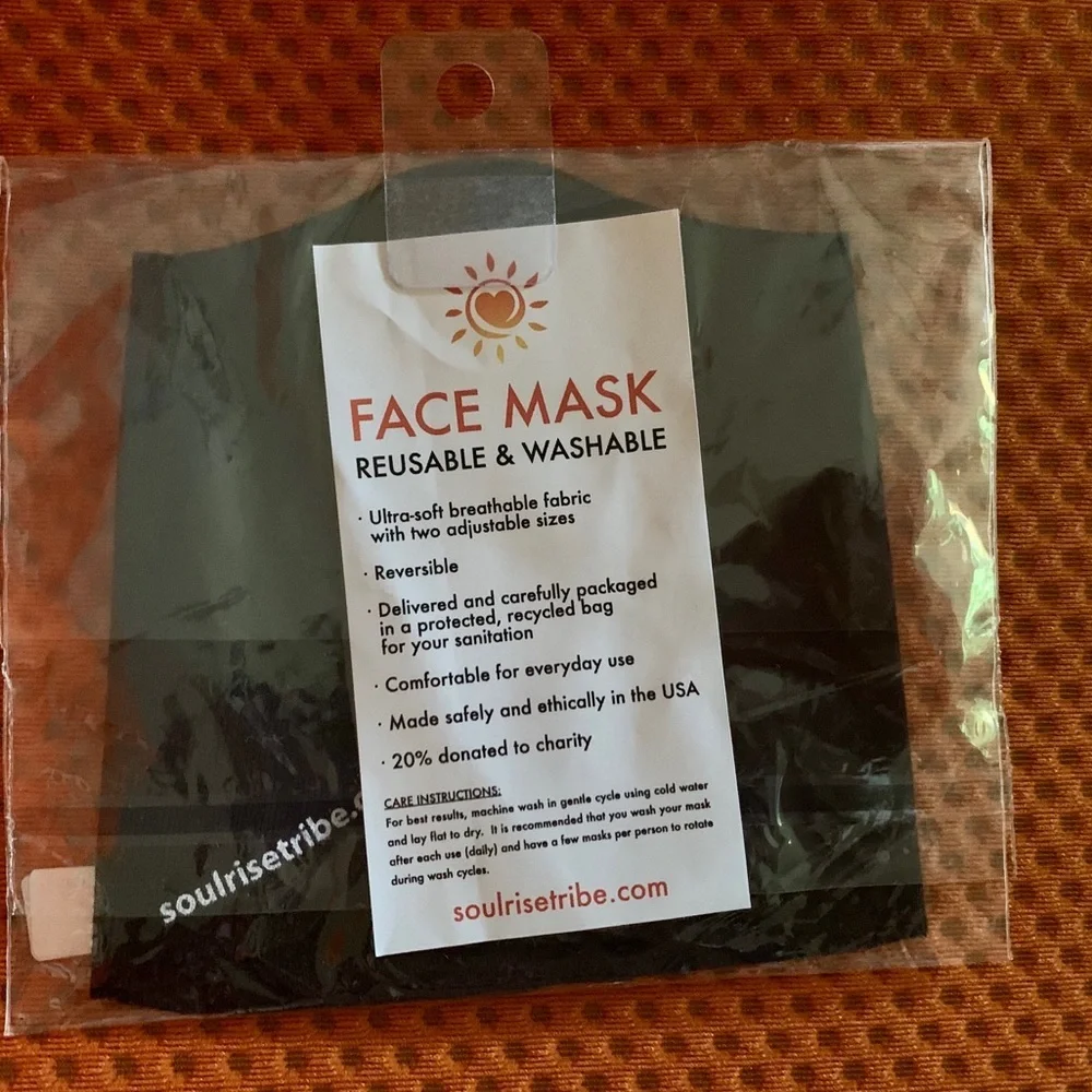 REUSABLE & WASHABLE FACE MASK - MUSTACHE 😷
